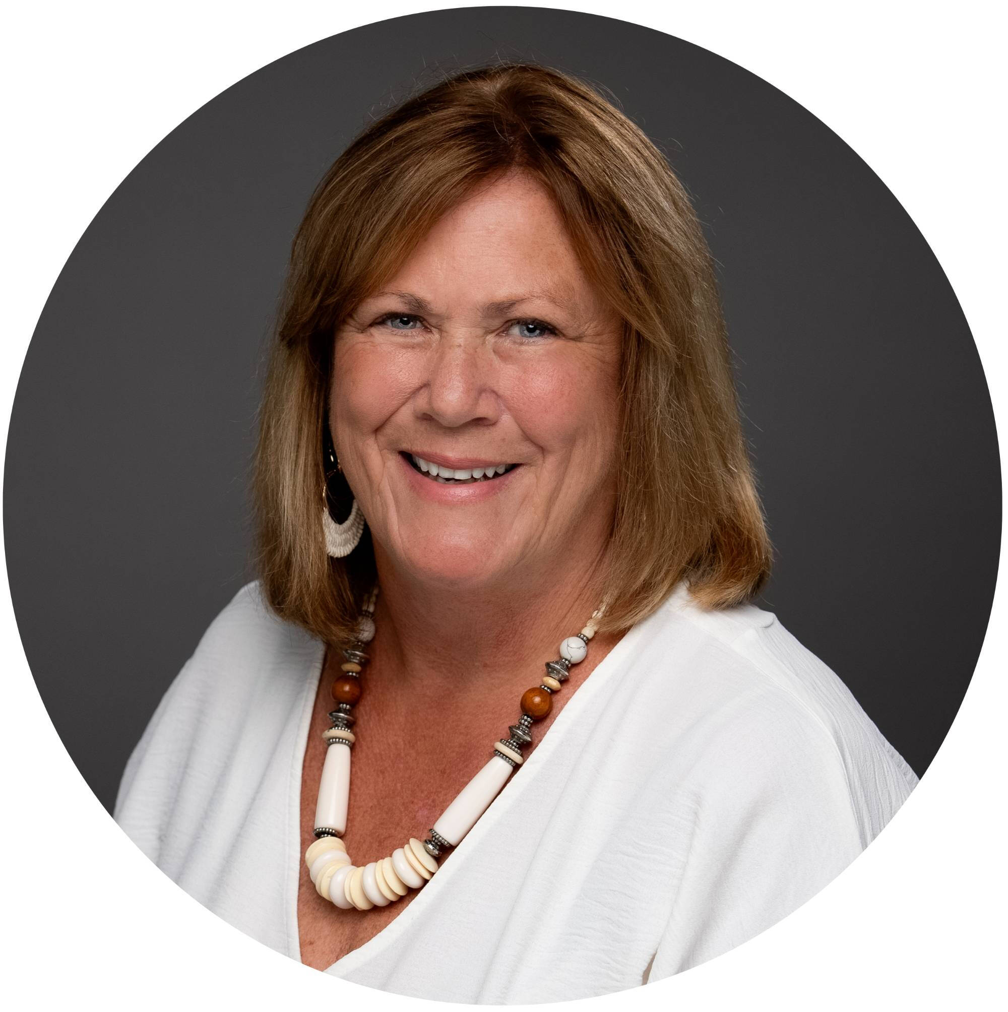 Kathleen VanderVeen smiling for her GVSU headshot.